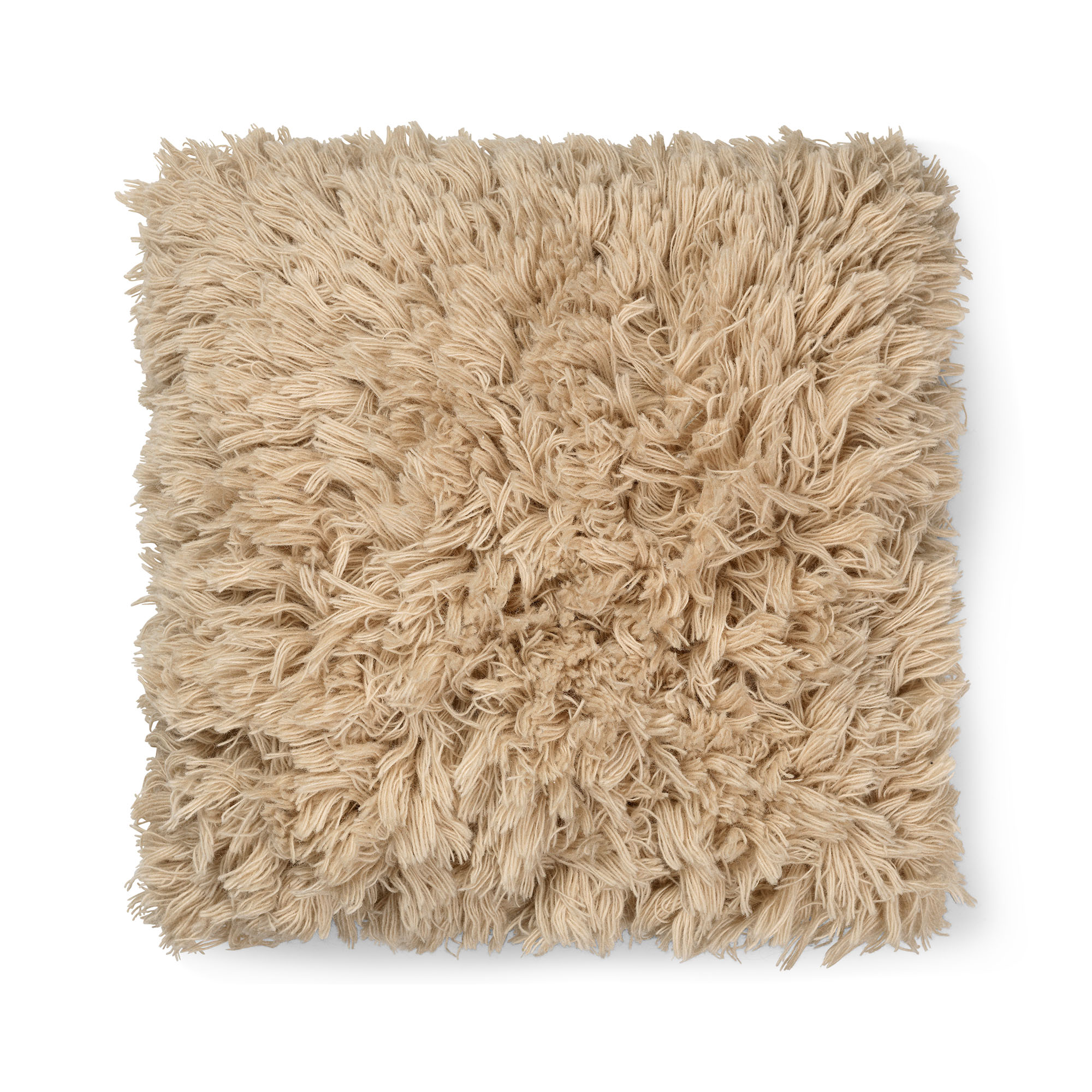 Meadow High Pile prydnadskudde – Ferm Living – light sand prydnadskuddar