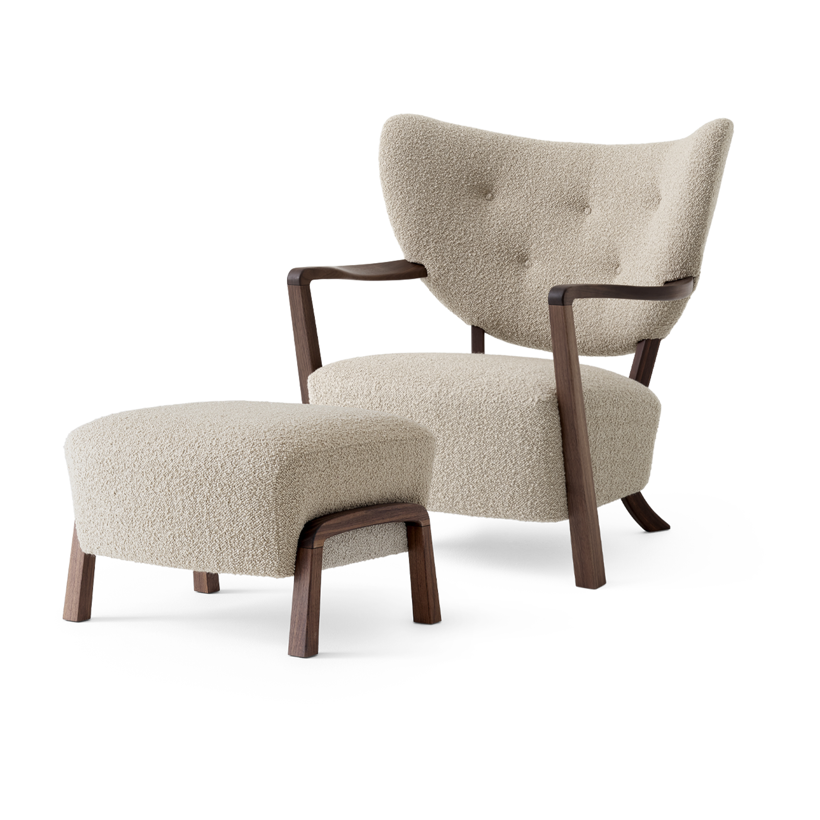 Wulff Lounge Chair ATD2 fåtölj inkl. pouf ATD3, Oljad valnöt-Karakorum – &Tradition – beige fåtöljer