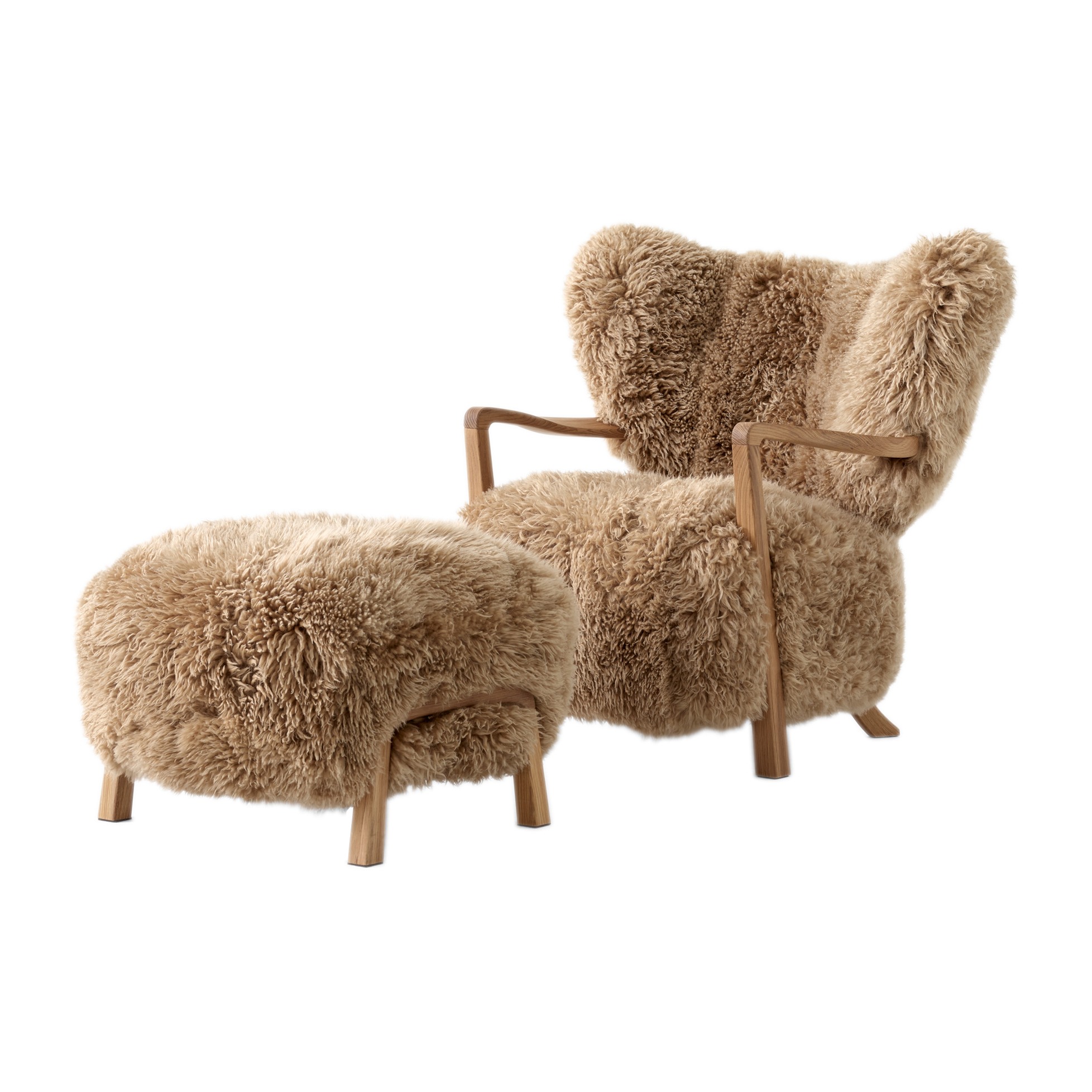 Wulff Lounge Chair ATD2 fåtölj inkl. pouf ATD3, Oljad ek-Sheepskin honey – &Tradition – vit lounge chairs